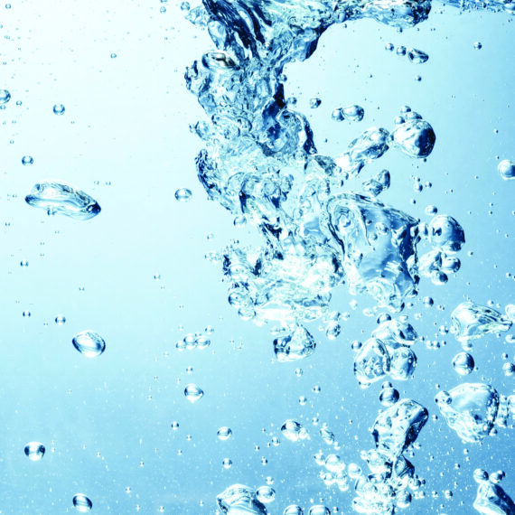 REUSE cartographie de l'eau blue water wave and bubbles to clean drinking water